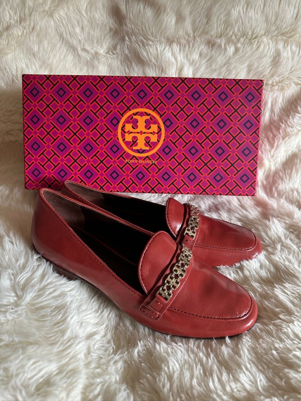 NIB! Rare! Tory Burch Gemini Link Loafer Size US7/ EU37.5 In Redwood Leather